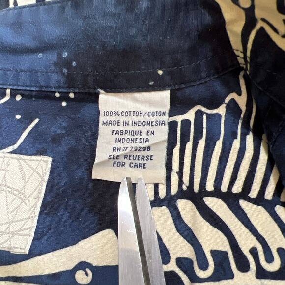 Fishtech Shirt Mens XLT Navy Fish Print Hawaiian Batik Cotton Beach Coastal Dad - Picture 10 of 12